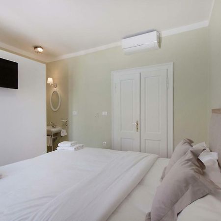 Bed&Breakfast Murterski Dvori ภายนอก รูปภาพ