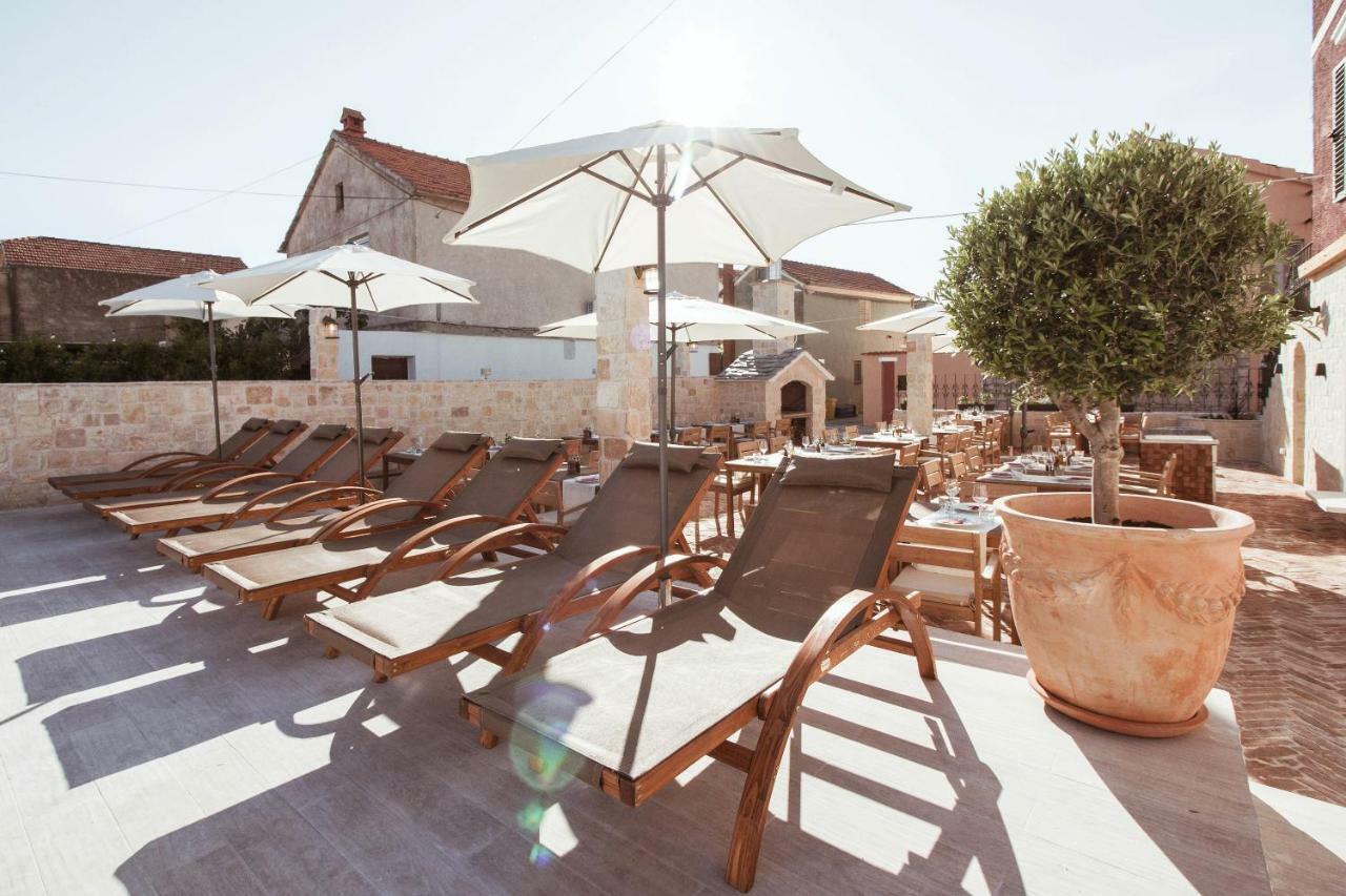 Bed&Breakfast Murterski Dvori ภายนอก รูปภาพ